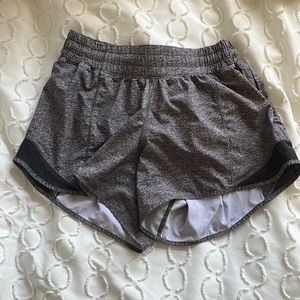 Lulu Hotty Hot Lined Shorts 4’